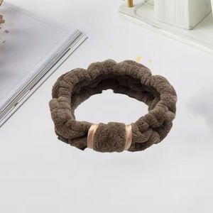 Ensemble de bandeaux en polaire corail doux pour le visage, maquillage et soins de la peau pour femmes, avec serviettes de poignet absorbantes, accessoires de beauté - Product Image 5