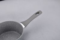 Casseroles durables modernes de 7 pièces à revêtement en marbre et fond à induction pour la cuisine à domicile Batterie de cuisine antiadhésive forgée