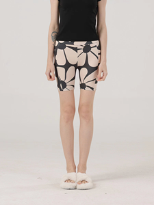 Lot de 2 shorts cyclistes taille haute pour femme, à imprimé floral large, avec poches, respirants, à taille élastique, décontractés et sportifs - Product Image 2