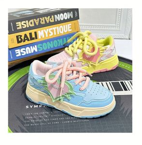 Zapatillas Blancas de Moda, Diseño Novedoso 2026, Suela Gruesa, Calzado Casual para Mujer, para Uso Diario y Deportivo - Product Image 1
