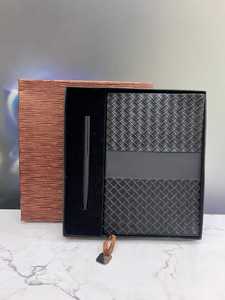 Nuevo modelo de diseño único de lujo personalizado de metal negro caja de regalo conjunto de regalo corporativo de negocios de proveedor indio - Product Image 4