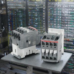 Contactor Magnético Serie A Original AF09-30-10-12*48-130V AC/DCAF09-30-01-12 Normalmente Cerrado 220V - Product Image 1