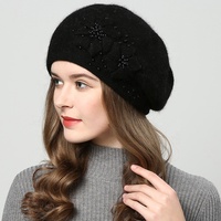 Béret Bonnet en Fourrure de Lapin d'Automne-Hiver pour Femme Âgée, Nouveau Modèle Tricoté Double Couche Chaud, Chapeau Béret Orné de Perles et Fleur
