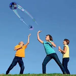 OVNI sphère volante jouet boule magique jouet contrôleur 360 rotation mini drone enfants volant Spinner Boomerang balle