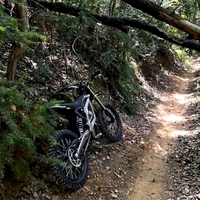 Moto électrique tout-terrain Surron Ultra Bee 2026, moto électrique à couple élevé pour la conduite sur sentier