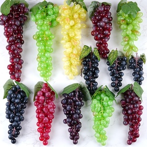 Modèle de grappe de raisins simulée en PVC souple, jouet alimentaire décoratif, décoration de style pastoral pour armoire - Product Image 4