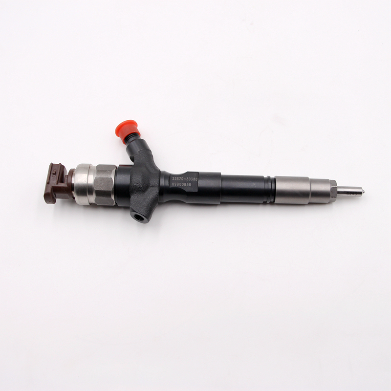 High Quality Diesel Fuel Injector 295050-0740 295050-0620 Common Rail Sprayer 23670-30420 For TOYOTA 1KD-FTV