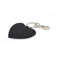 Porte-clés de luxe personnalisé en forme de cœur, logo personnalisé, haute qualité, multicolore, fait main, en cuir véritable pour sac et voiture
