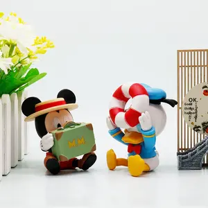 Nuova Statuetta Decorativa a Tema Gioco di Nascondino: Principessa Mickey Mouse e Paperino - Figurina Creativa da Collezione - Product Image 4