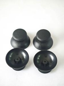 Cubierta de Joystick Negra con Forma de Hongo para PS4/PS5, Accesorio Compatible con Todos los Nuevos PS4/PS5 de Alta Calidad - Product Image 4