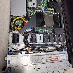 Serveur Rack 1U R6515 10*2.5" AMD EPYC 7F72 3.2GHz 32GB DDR4 SATA/SAS PERC H840 550W avec garantie de 3 ans - Stock disponible - Product Image 5