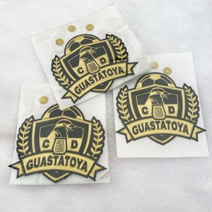 Badges de football 3D personnalisés en TPU, écussons en silicone avec logo de club de football, impression sérigraphique personnalisée pour vêtements de sport - Product Image 4