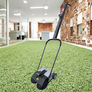 Balayeuse à batterie utilisée sur les sols en <span class=keywords><strong>gazon</strong></span> <span class=keywords><strong>synthétique</strong></span>, <span class=keywords><strong>gazon</strong></span> artificiel et sols durs - Product Image 2