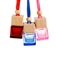 Vente en gros de 8ml de parfum liquide pour voiture Diffuseur de parfum pour voiture Bouteilles en verre pour l'air frais