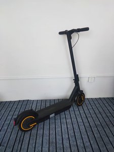 Scooter Eléctrico Plegable de 10'' con ABE, App y Pantalla LED, Motor de 350W, Baterí<span class=keywords><strong>a</strong></span> de 10,4AH, 30KM/H - Product Image 5