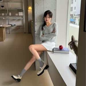 Femmes Chunky <span class=keywords><strong>Mary</strong></span> Jane plate-forme chaussures en cuir verni uniforme chaussures habillées Femme deux tons plate-forme <span class=keywords><strong>Mary</strong></span> Jane cheville Botas chaussures - Product Image 5