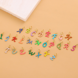 Dijes de Alfabeto Esmaltados |   Colgantes de Letras del Alfabeto de la A a la Z en Acero Inoxidable Chapado en Oro PVD de 18K para Fabricación de Joyería DIY - Product Image 5
