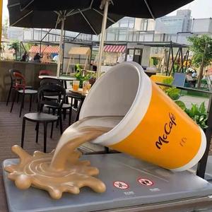 Taza de té de la leche de tamaño grande personalizada, taza de café, tienda de té de la leche, escultura gigante de resina de fibra de vidrio, decoración de centro comercial - Product Image 1