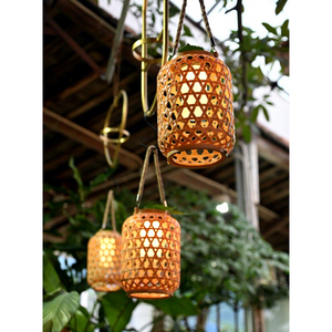 Nouvelle lanterne solaire de style bambou tressé, fabriquée en Chine, à suspendre ou à poser au sol, pour la décoration extérieure de cour et l'aménagement paysager - Product Image 5