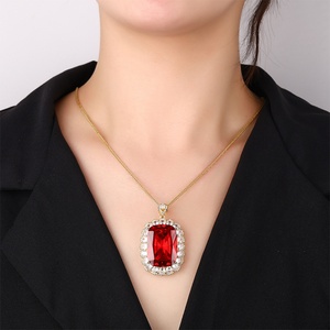 Collier pendentif en zircon coloré plaqué or cuivre, serti clos, 20*28mm, tendance et écologique, pour femme, usage quotidien, vente en gros - Product Image 5