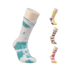 Bán Buôn Chất Lượng Đảm Bảo Cổ Điển Giản Dị Vớ Đa Phong Cách Crew Chiều Dài Chống Trượt Cơ Thể Dùng Một Lần Cho Tất Cả Các Loại Giày Cho Hàng Ngày - Product Image 2