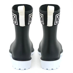 YL160 OEM y ODM personalizado media pantorrilla negro resistente al <span class=keywords><strong>agua</strong></span> <span class=keywords><strong>Botas</strong></span> <span class=keywords><strong>de</strong></span> lluvia <span class=keywords><strong>de</strong></span> las mujeres para las señoras - Product Image 6