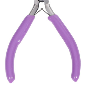 Alicates de Punta Redonda de 4.5 Pulgadas, Color Ciruela, Acero al Cromo Vanadio, Mandíbula Lisa, con Resorte, Herramienta Manual Multifuncional - Product Image 3