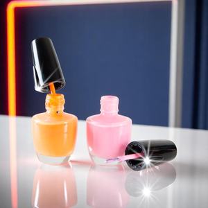 Tapa de esmalte de uñas de plástico con cepillo de nailon con luz LED Color personalizable para botellas - Product Image 5