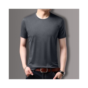 Gran oferta, camiseta hecha a medida, informal, ajustada, cuello redondo, Color sólido personalizado, Material de poliéster/algodón, sin marca para pedidos a granel - Product Image 1