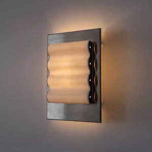โคมไฟติดผนัง LED สไตล์มินิมอล Bauhaus ลายคลื่น อุตสาหกรรม ทำจากสแตนเลสและผ้า สำหรับห้องนั่งเล่น ห้องนอน ทางเดิน ระเบียง - Product Image 2