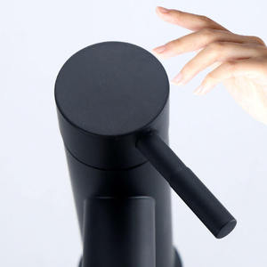Commercio all'ingrosso nero in <span class=keywords><strong>acciaio</strong></span> <span class=keywords><strong>inox</strong></span> singolo manico lavabo rubinetto lavello miscelatore acqua <span class=keywords><strong>rubinetti</strong></span> caldo e freddo rubinetto per il <span class=keywords><strong>bagno</strong></span> - Product Image 4
