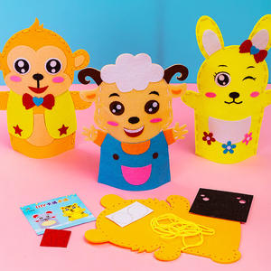 Kit de Muñeca Divertida Cosida a Mano para Jardín de Infancia, Tela No Tejida Resistente a la Abrasión, Patrón de Animales, Kit Pesado, Muñeca de Dedo de Dibujos Animados para Niños - Product Image 1