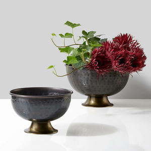 Vase à fleurs sur piédestal pour centres de table et décoration de mariage bol à fruits sur piédestal en aluminium pour la maison et les restaurants - Product Image 1