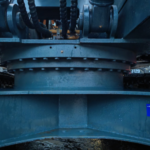 Excavatrice d'occasion Hyundai 220LC, faible nombre d'heures, état d'origine, hydraulique, chenilles, travaux lourds, construction - Product Image 2