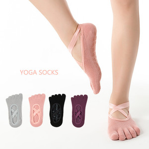 Logo personnalisé Cross Band Dance Barre Ballet Chaussettes Femmes Antidérapant Gym Grip Pilates Yoga Chaussettes - Product Image 1