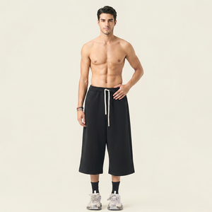 Shorts Capri Unisexe Streetwear en Toile Unie 100% Coton pour Homme, Coupe Ample, Fermeture à Cordon, Taille Mi-Haute Décontractée - Product Image 1