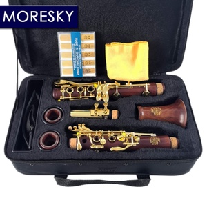 Clarinete MORESKY de 17 llaves en Do, de madera de palisandro y mopa, con llaves doradas, modelo MC683 - Product Image 2