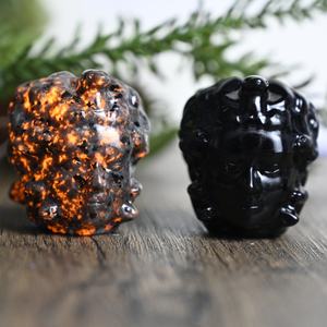 ขายส่งหินแกะสลักคริสตัลยอดนิยม หินออบซิเดียนดำธรรมชาติและหินยูเปอร์ไลท์ หินเมดูซ่าขัดเงาสำหรับตกแต่งบ้าน - Product Image 3