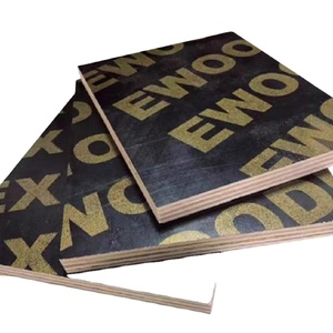 Panneaux multicouches modernes 15mm 18mm Contreplaqué filmé Peuplier/<span class=keywords><strong>Noyer</strong></span>/Eucalyptus/Noyau <span class=keywords><strong>de</strong></span> <span class=keywords><strong>bois</strong></span> dur - Product Image 1