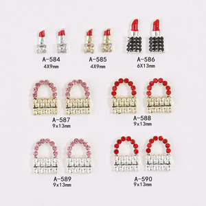 Décorations de luxe 3D pour ongles Saint-Valentin : Breloques en forme de rouge à lèvres et de bouche avec strass pour manucure romantique - Product Image 2