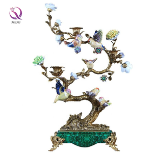 Portacandele in Ceramica Porcellana Blu e Bianca Stile Retrò Europeo di Lusso con Tre Coppette e Uccelli - Product Image 5