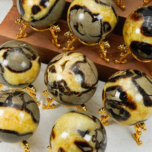 Grande sphère de cristal septarienne Pierres de guérison en cristal naturel Feng Shui Sphère septarienne - Product Image 3