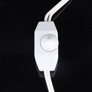 <span class=keywords><strong>Variateur</strong></span> de lumière rotatif enfichable 150W/6 pieds avec interrupteur et rallonge de lampe - Product Image 2