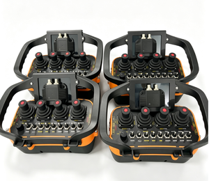 Système <span class=keywords><strong>de</strong></span> télécommande radio sans fil pour équipement lourd avec 4 joysticks industriels - Product Image 1