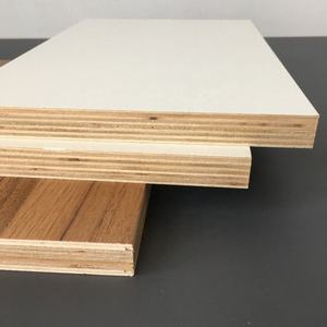 Pannelli <span class=keywords><strong>di</strong></span> <span class=keywords><strong>compensato</strong></span> laminato decorativo resistente all'acqua da 18 <span class=keywords><strong>mm</strong></span> E0 E1 con colla melaminica per mobili - Product Image 3