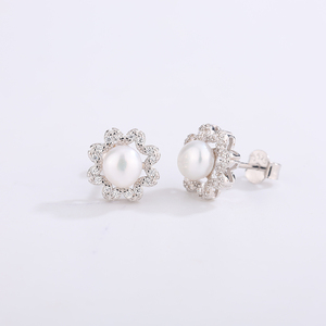 Natural Freshwater Pearl Earrings S925 Sterling <b>Silver</b> Curved Leaf Jewelry for Women Elegant Minimalist Wedding Gift - Product Image 2