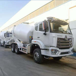 Camion malaxeur à béton Howo 8x4, camion pompe à béton 8 m³, camion malaxeur à ciment en vrac autochargeur - Product Image 2