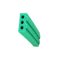 Profil de bande de roulement d'escalier en PVC UHMW PE en plastique vert antidérapant avec 3 modèles circulaires
