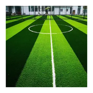 Chinesischer Großhandel Außenboden 25 mm 35 mm 40 mm grünes Kunstgras Teppich Kunstgras für Garten