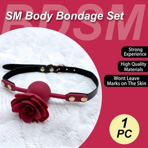 Juguetes Sexuales para Mujeres Rose Fetish, Mordaza Bucal de Silicona Ajustable y Transpirable con Forma de Rosa, BDSM Bondage para Hombres, Mujeres y Adultos - Product Image 1
